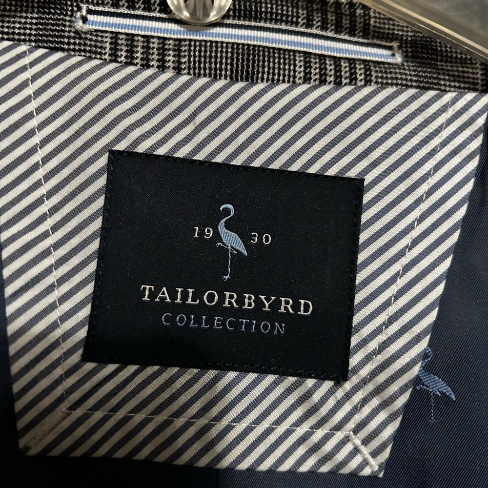 Tailorbyrd Men's Black and Gray Plaid Blazer - Picture 2 of 7